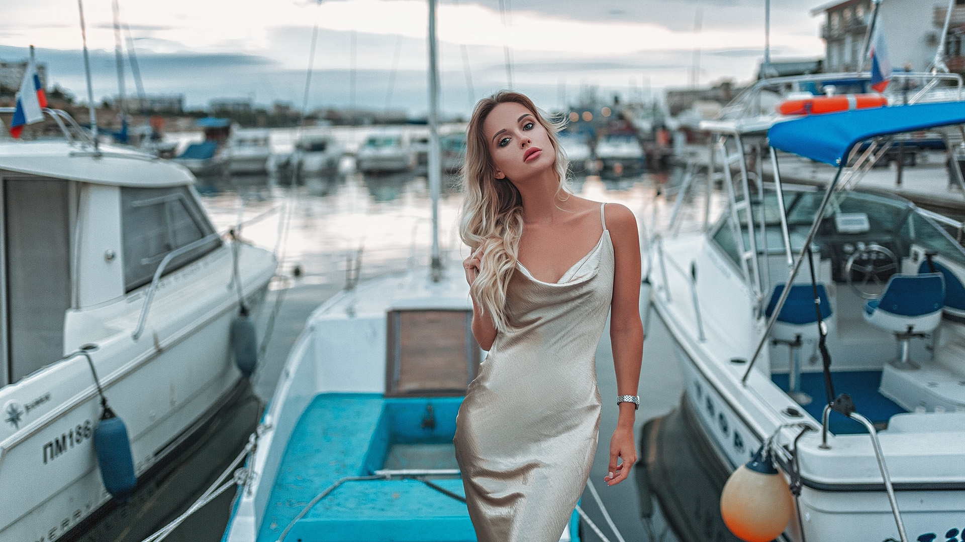 Women Grigoriy Lifin Blonde Boat Women Outdoors Dress