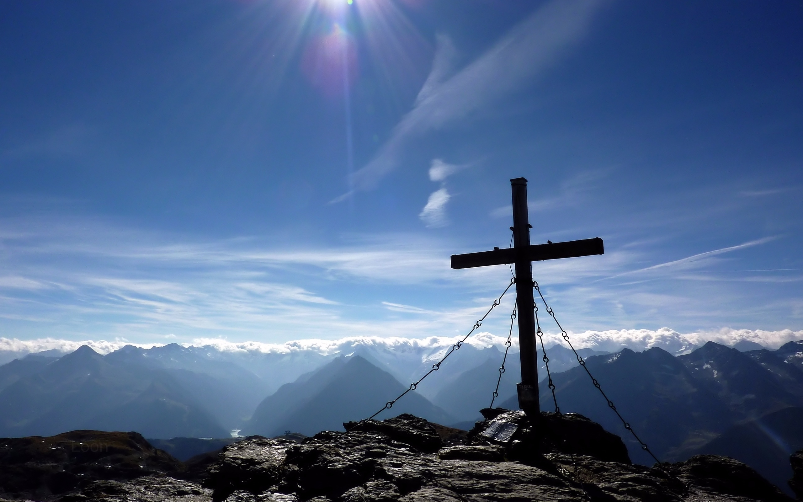 Mt cross. Гора Афон крест. Афонский крест. Святая гора Афон поклонный крест. Крест на горе.