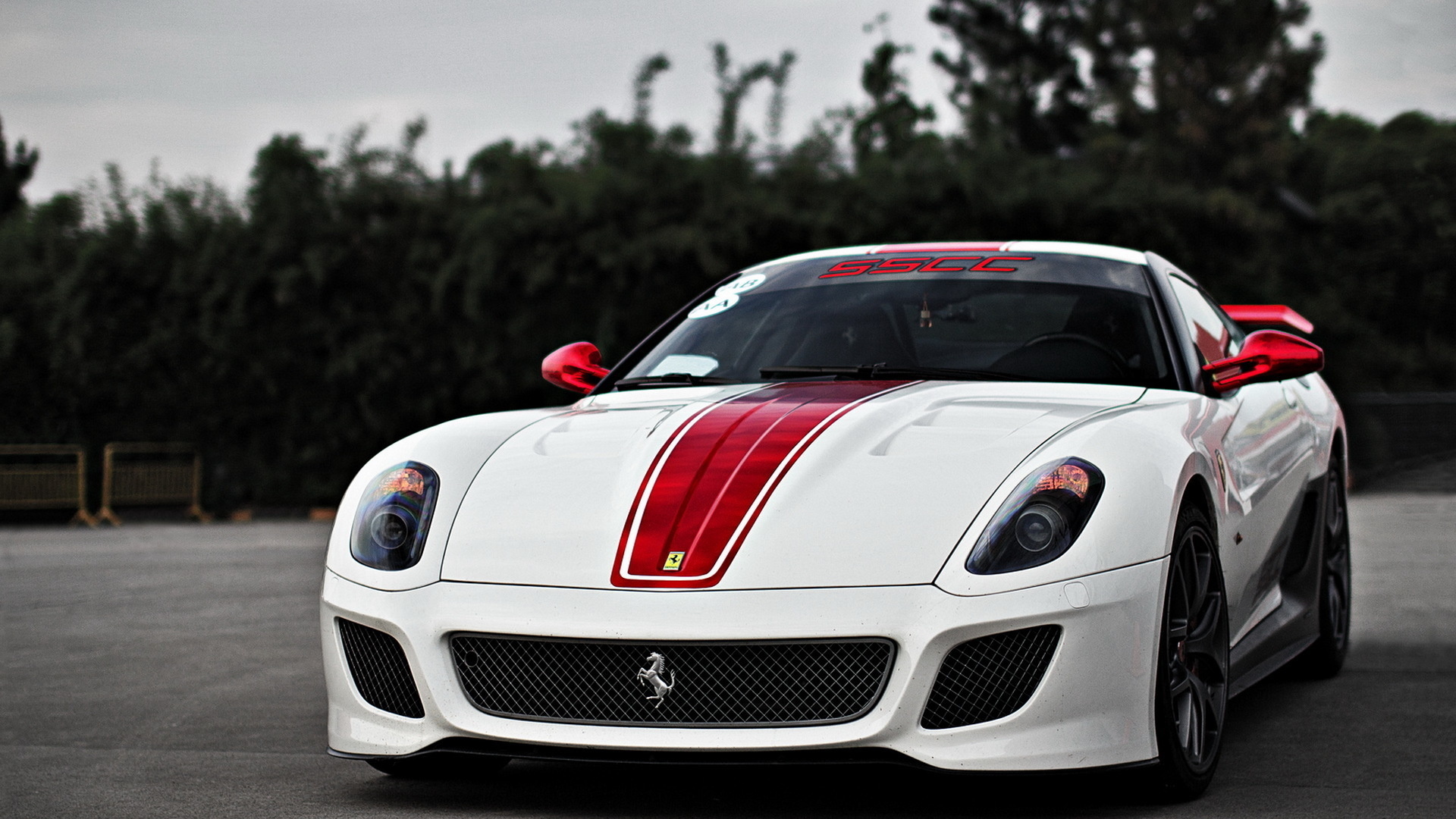 Автомобиль бела. Ferrari 599 GTO White. Ferrari 599 GTO белый. Феррари 599 GTO белая. Ferrari 599 White.