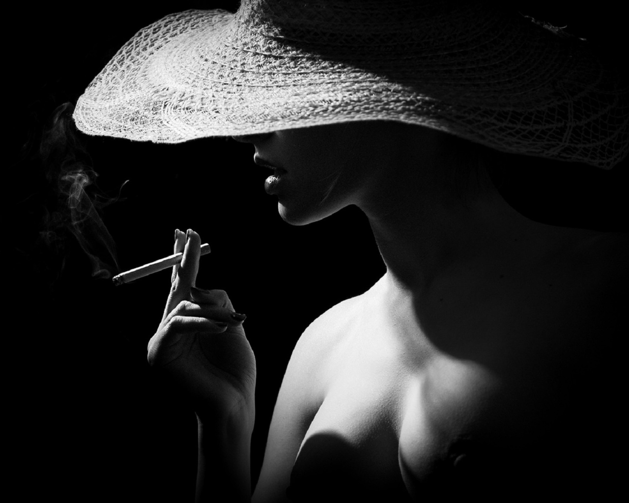 дама с сигаретой картинки