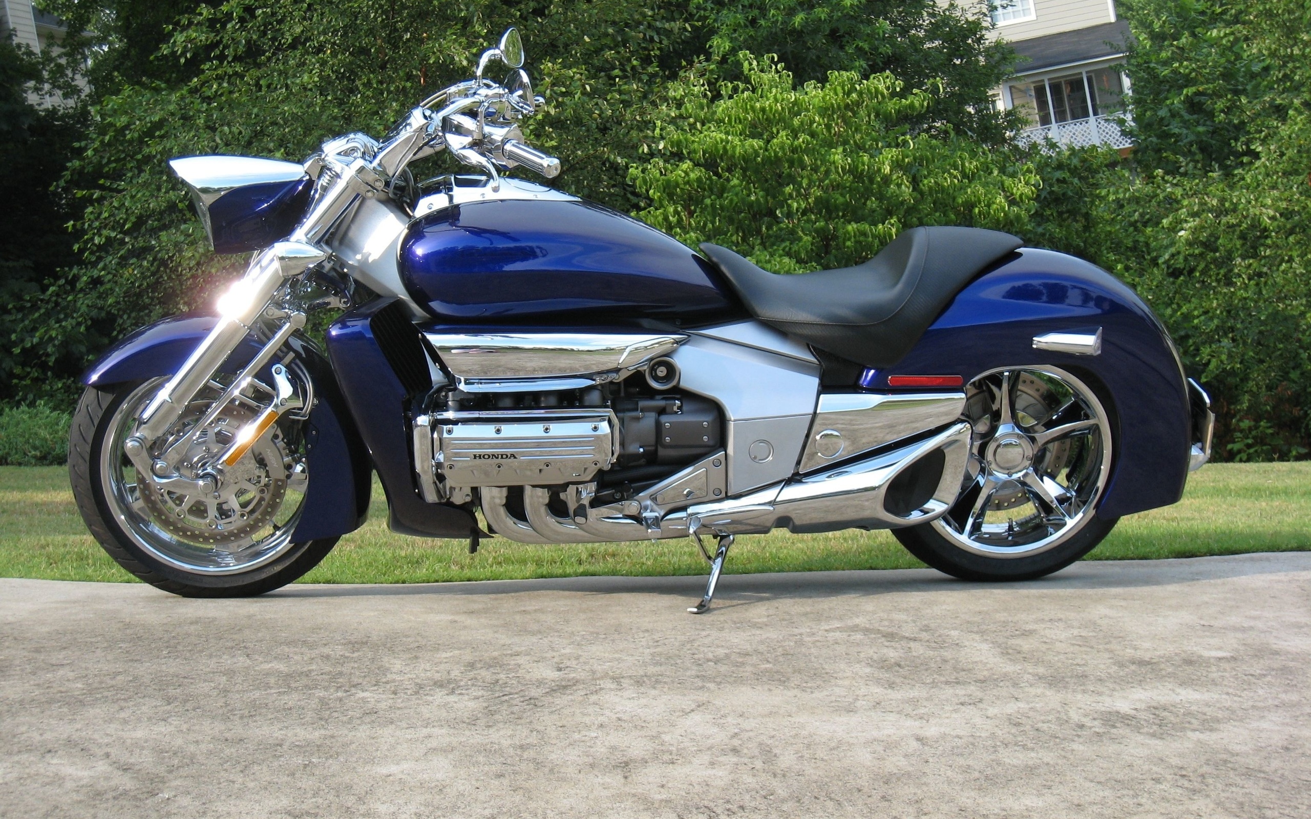 Honda valkyrie. Мотоцикл Honda Valkyrie 1800. Valkiria мотоцикл Honda Valkyrie. Мотоцикл Honda Valkyrie чоппер. Honda Valkyrie Rune 2014.