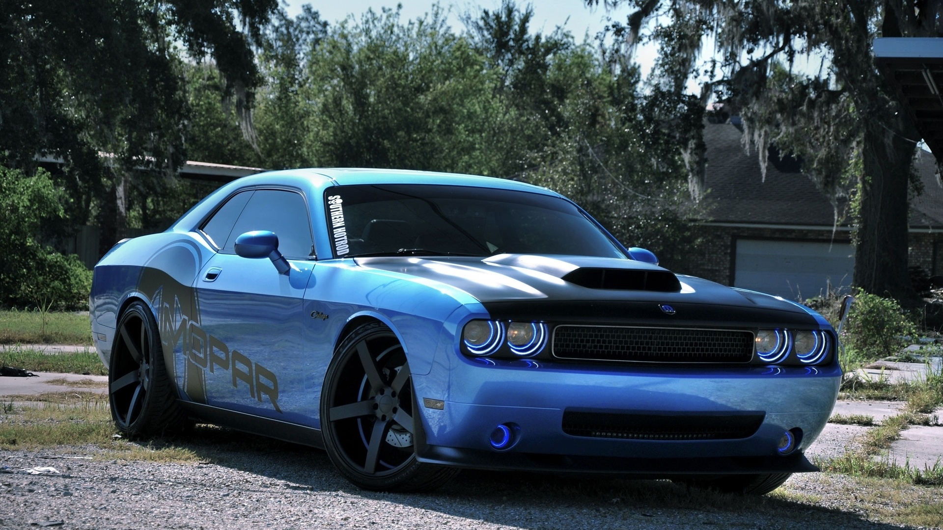 Обои тюнинг машин. Додж Челленджер. Dodge Challenger Mopar. Dodge Challenger Tuning. Dodge Challenger Wildcat.