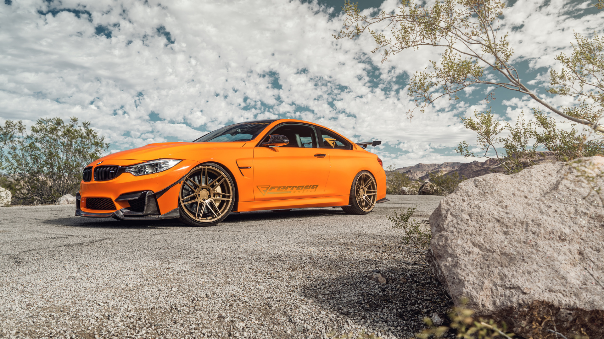 Bmw m4 обои на телефон