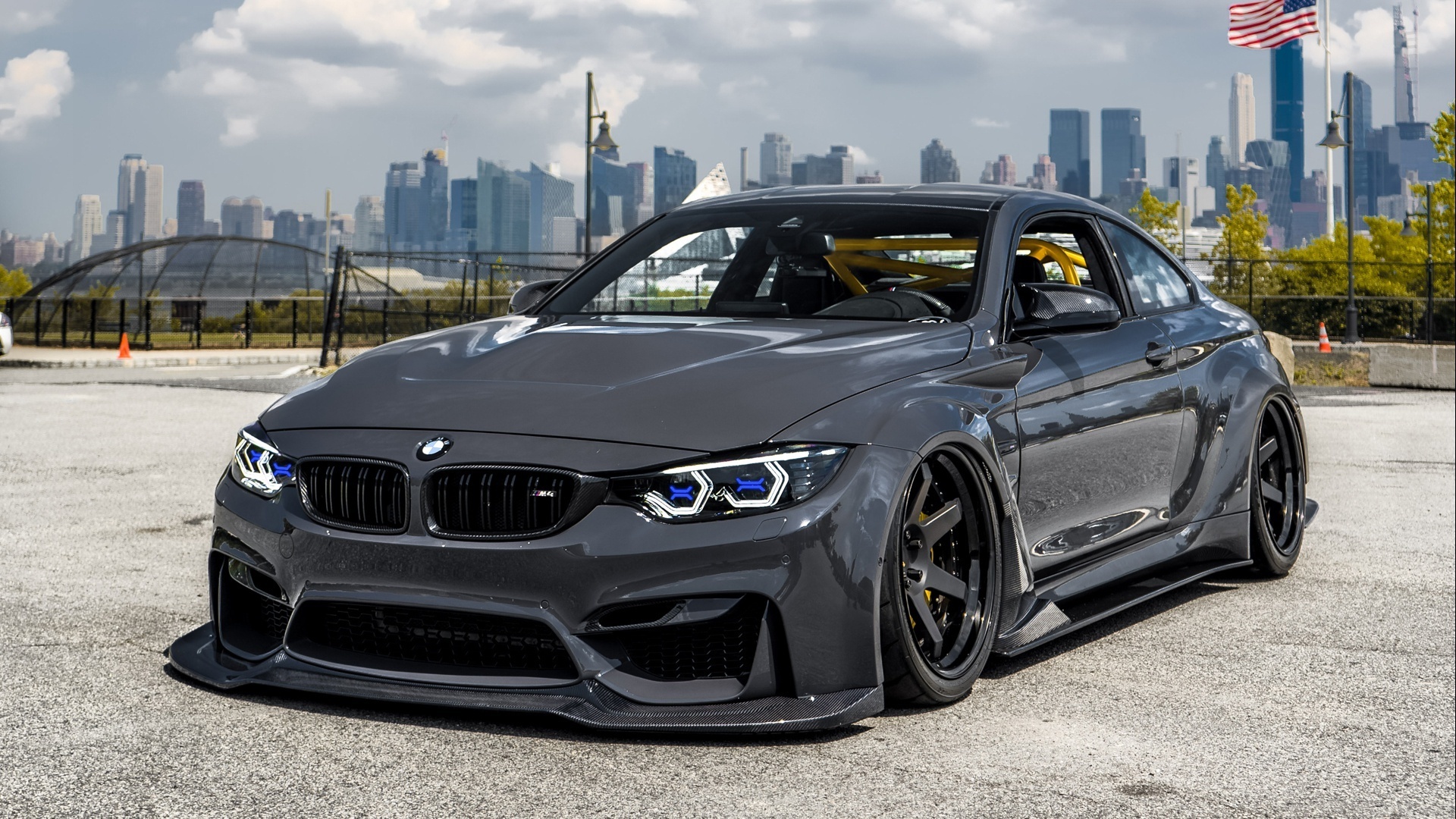 M 8 x m 4. БМВ м4 ф82. BMW f82 Black. БМВ m4 f82. BMW m4 Widebody.