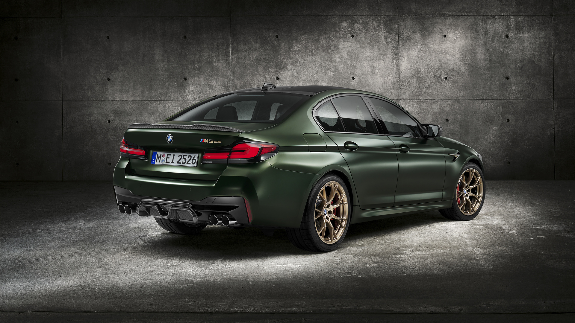 Заставка на айфон bmw m5 f90