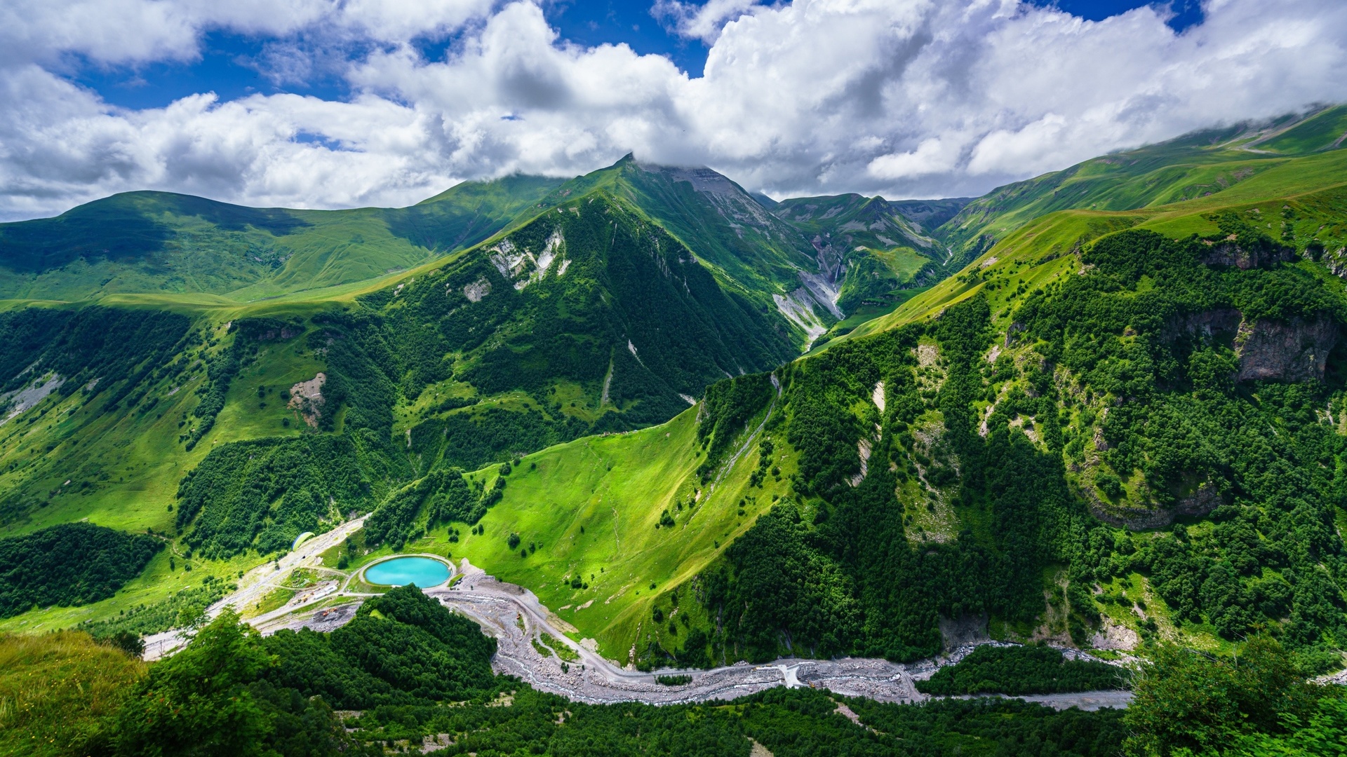 Фото зеленые холмы тюмень