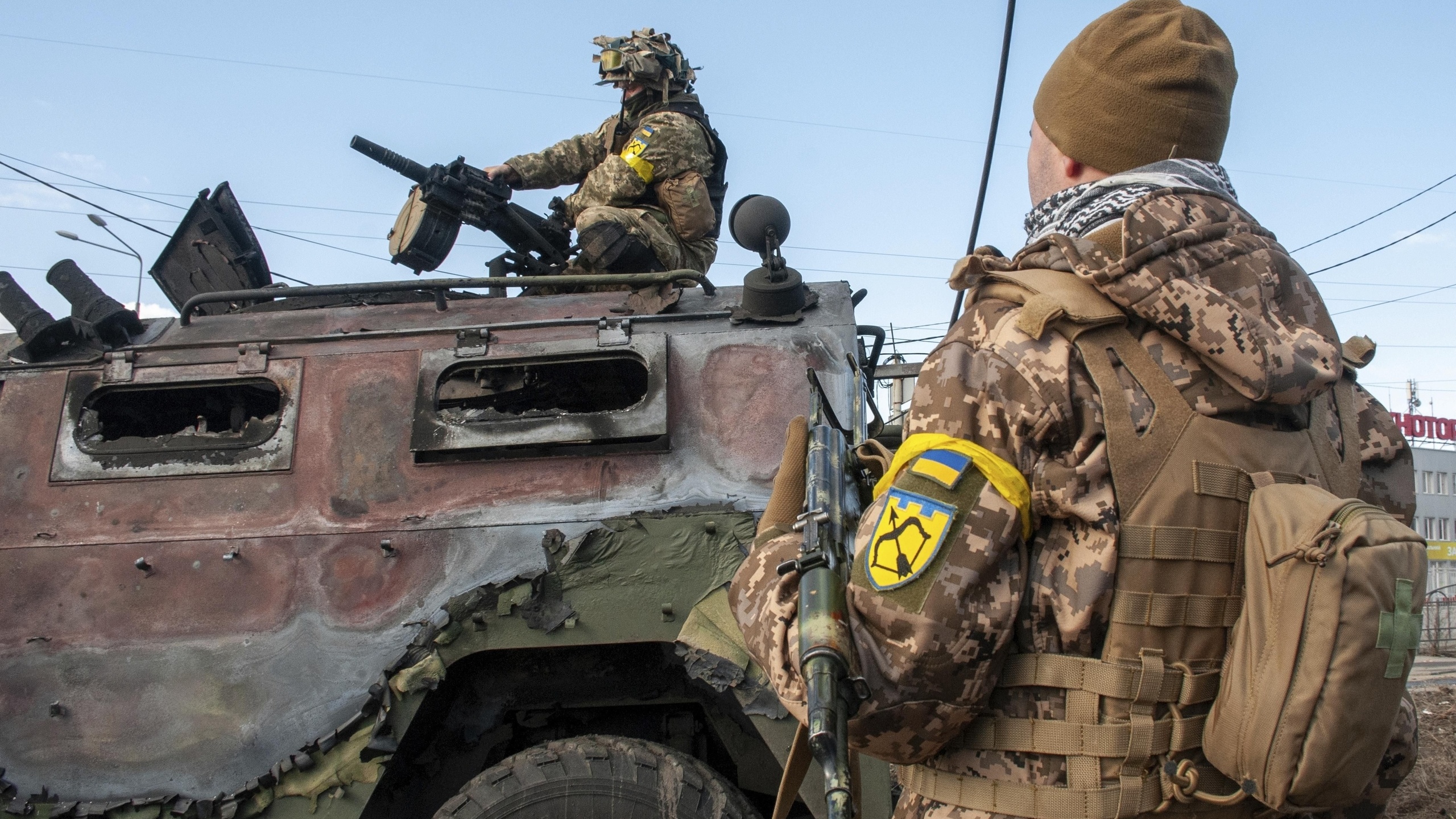 Всу украины фото. Украинская армия. Украинские военные мародеры.