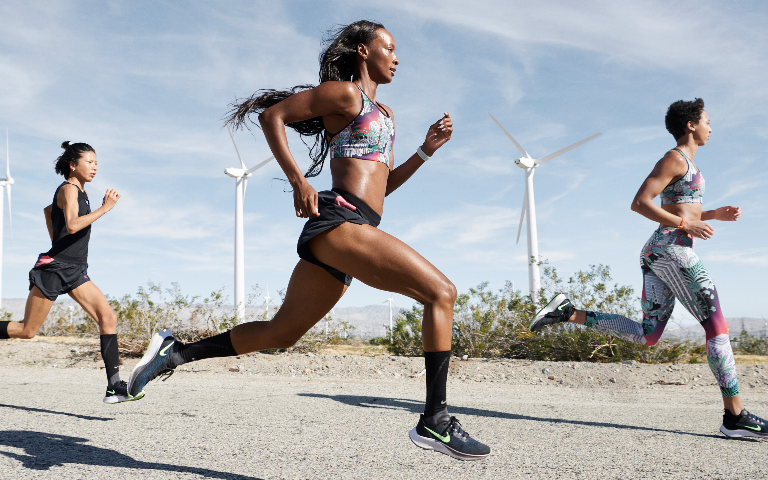 Running model. Бег на прямых ногах. Бег в Свободном стиле это. Бег на большие дистанции. Бег на прямых ногах техника.