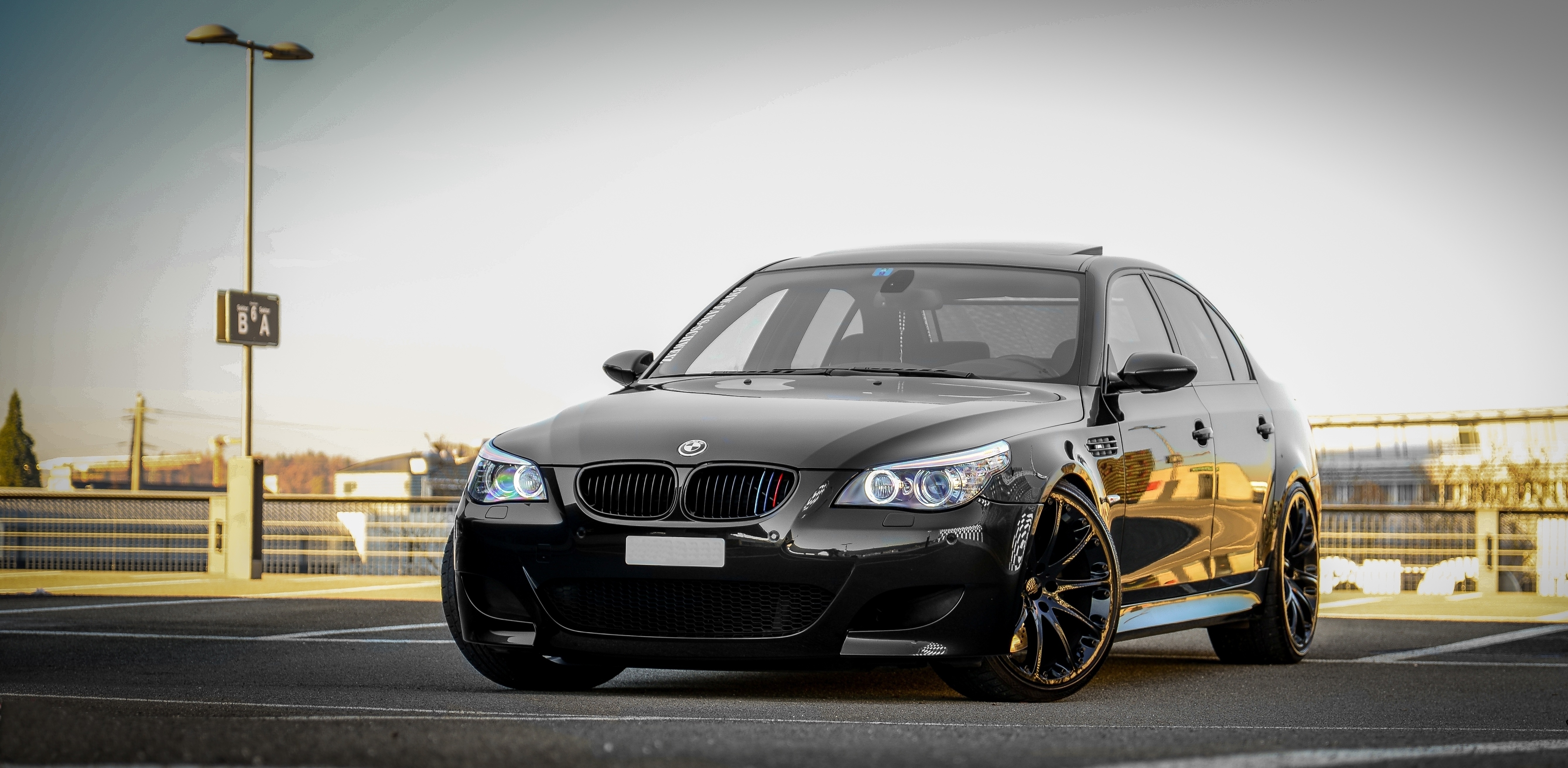 Bmw m5 e60 черная