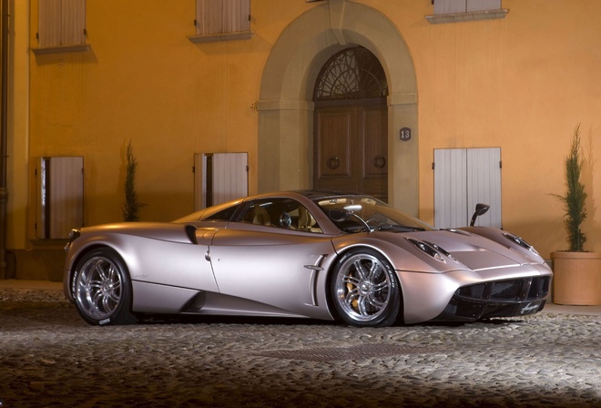 Pagani Huayra, 