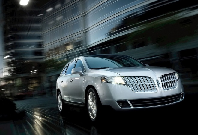 Lincoln MKT, 