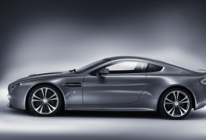 , aston martin, vantage, v12