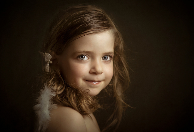 Little Angels, Lucia, , 