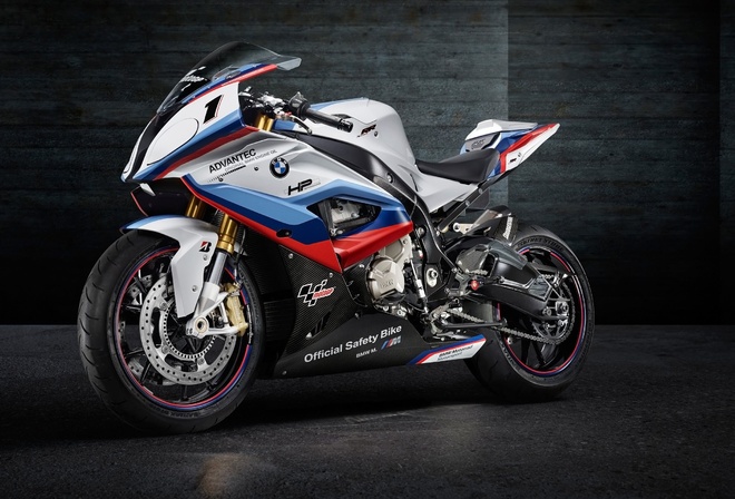 Спортивный мотоцикл бмв s1000rr