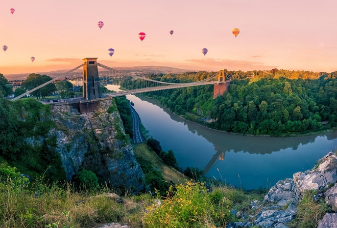 globos, river, bridge, sky