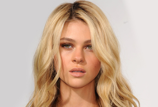 Nicola Peltz, girl