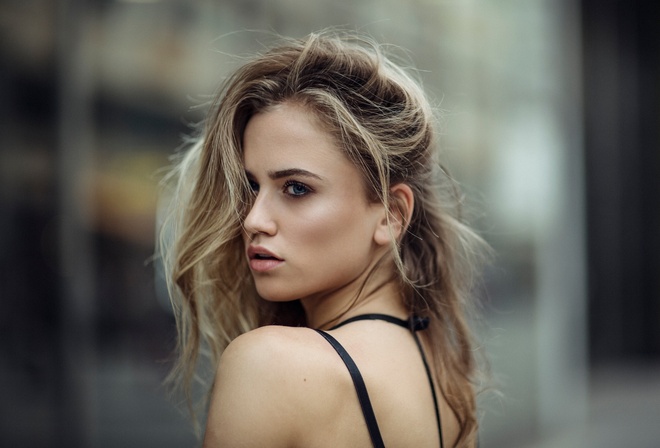 Weronika Sochacz, women, blonde, face, portrait, depth of field