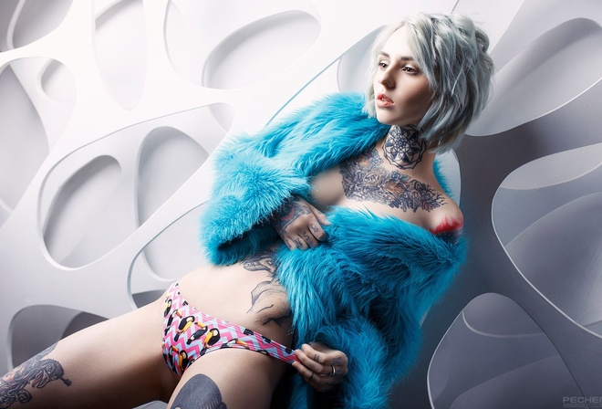 Anuta Bessonova, women, tattoo, panties, belly, holding panties, fur, brunette, Ura Pechen