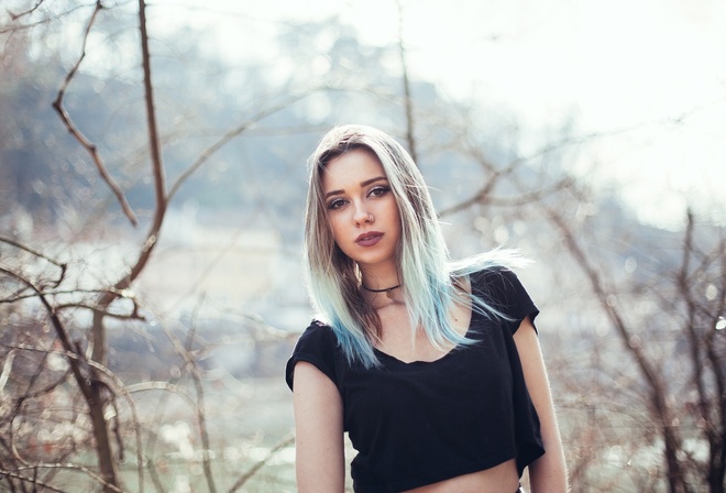 women, portrait, dyed hair, nose rings, depth of field, women outdoors, T-shirt