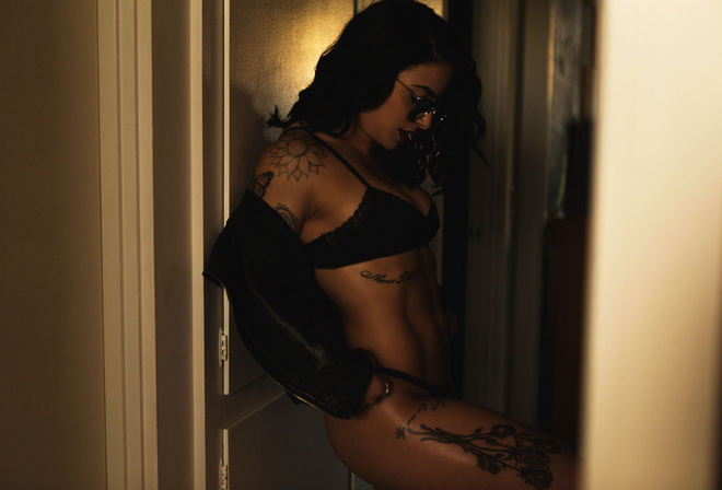 women, tanned, portrait, black lingerie, belly, sunglasses, tattoo