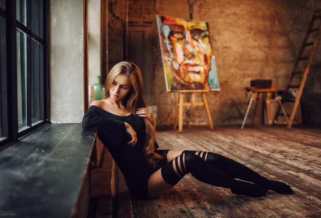 women, sitting, portrait, on the floor, Evgeny Freyer, black clothing, window, looking away