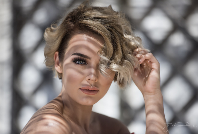 Rosie Robinson, women, blonde, portrait, face, depth of field