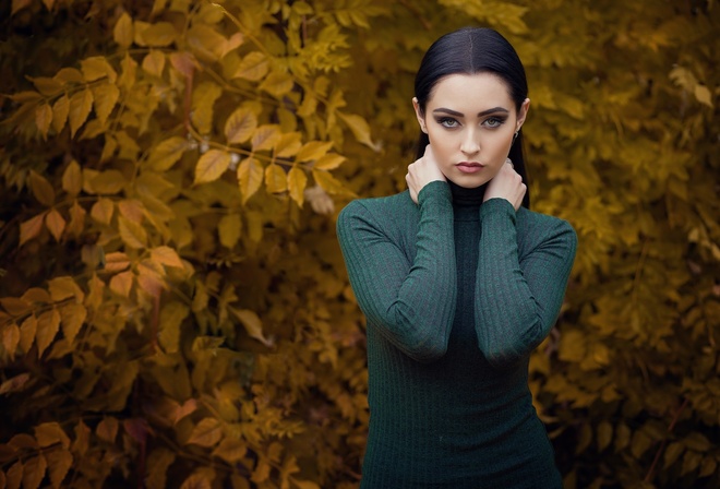 women, portrait, face, women outdoors, depth of field, leaves