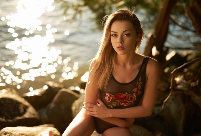 women, blonde, sitting, one-piece swimsuit, portrait, tanned, depth of field