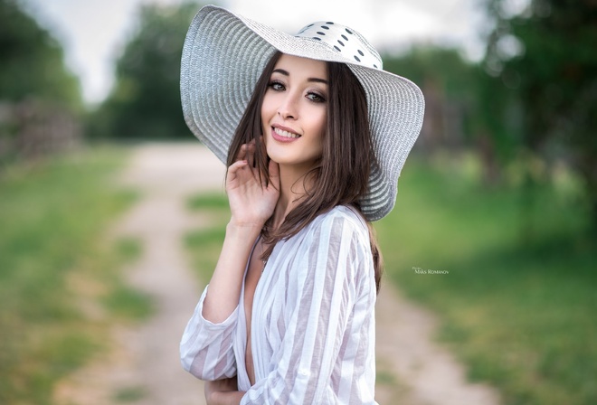 women, hat, portrait, Maksim Romanov, depth of field, smiling, women outdoors