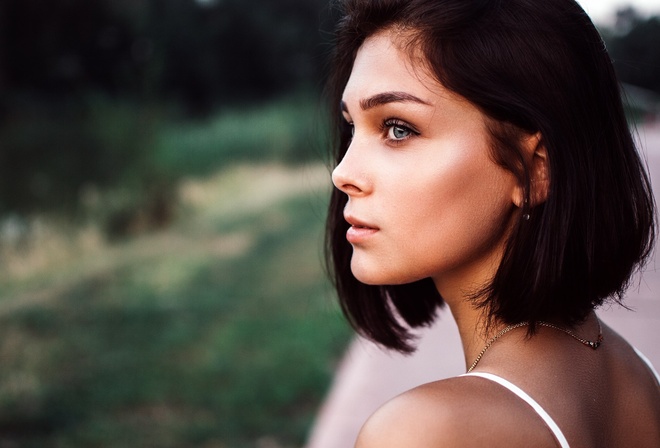 women, face, portrait, necklace, depth of field, looking away, women outdoors