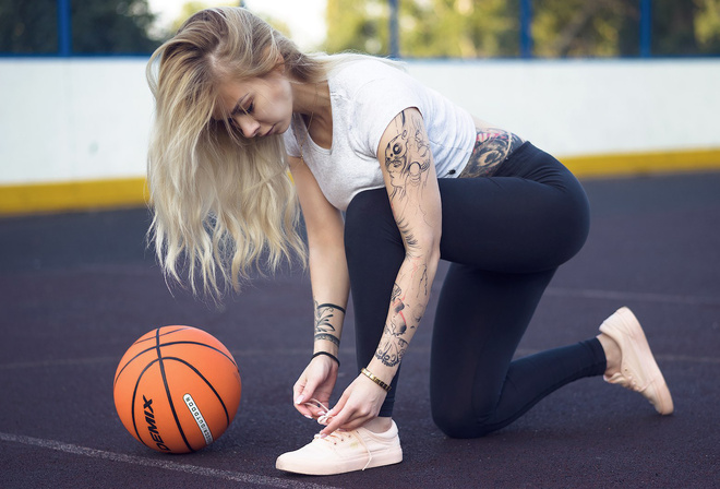 women, blonde, ball, sneakers, tattoo, yoga pants, necklace, depth of field, women outdoors