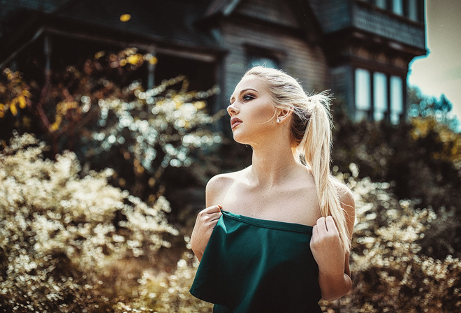 women, blonde, depth of field, portrait, looking away, women outdoors