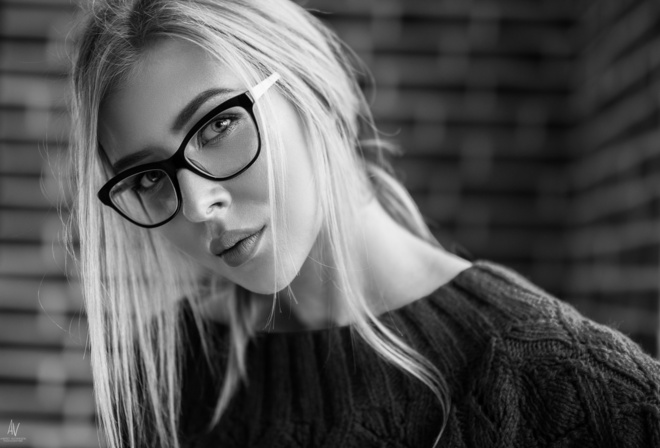 women, face, portrait, monochrome, women with glasses, depth of field, wall