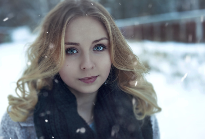 women, blonde, face, portrait, depth of field, women outdoors, snow, scarf