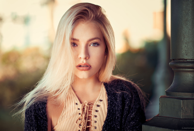 women, blonde, face, portrait, depth of field, Lods Franck