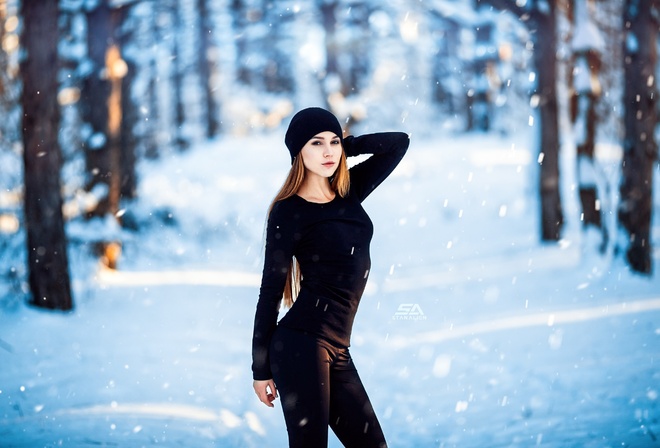 women, portrait, black clothing, trees, depth of field, snow, women outdoors, long hair