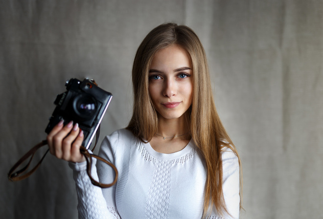 women, blue eyes, camera, blonde, face, portrait, pink nails