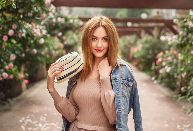 women, portrait, hat, Kristina Kardava, smiling, women outdoors, necklace, depth of field