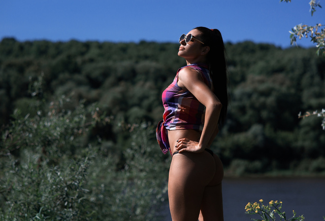 women, sunglasses, ass, plaid shirt, thong, black nails, long hair, women outdoors, tanned, depth of field, hands on hips