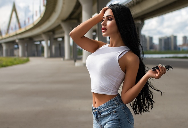 women, portrait, belly, long hair, jean shorts, bridge, sunglasses, women outdoors, tanned, white nails