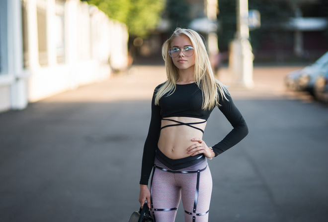 women, blonde, belly, sportswear, women with glasses, portrait, women outdoors, depth of field