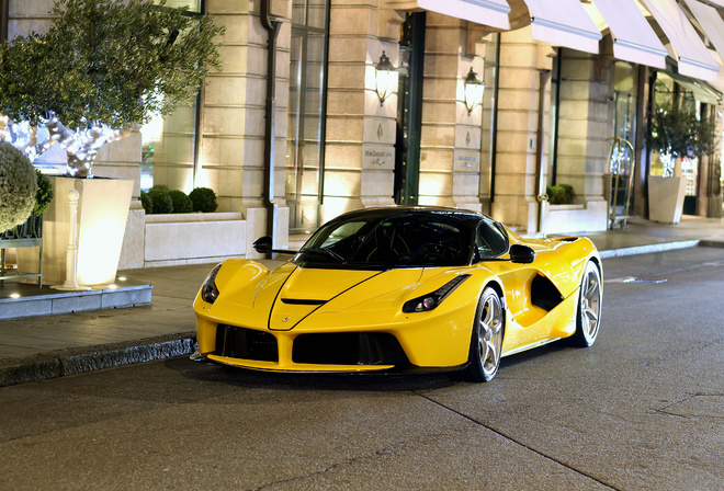 Laferrari, Aperta