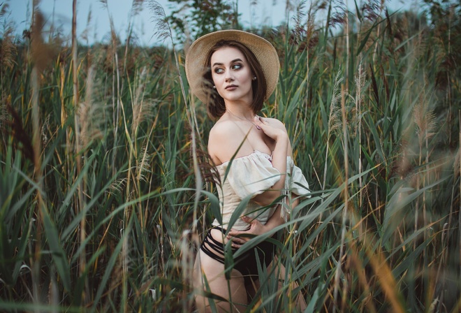 women, hat, swimwear, looking away, brunette, necklace, women outdoors, bare shoulders