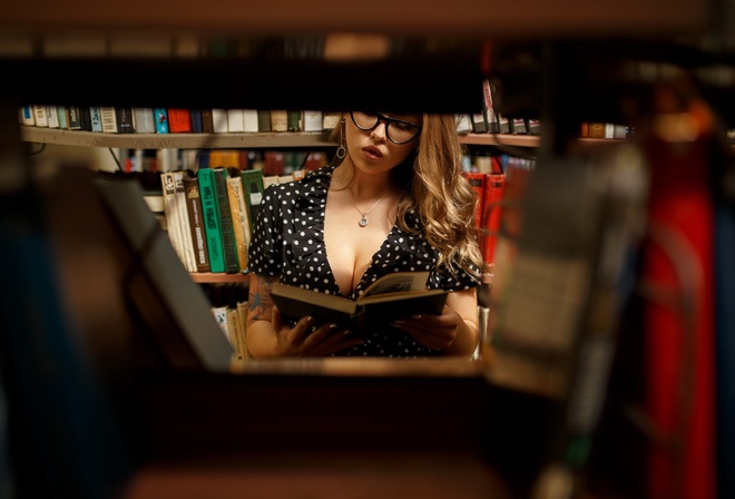 women, blonde, library, polka dots, dress, books, cleavage, women with glasses, necklace, tattoo