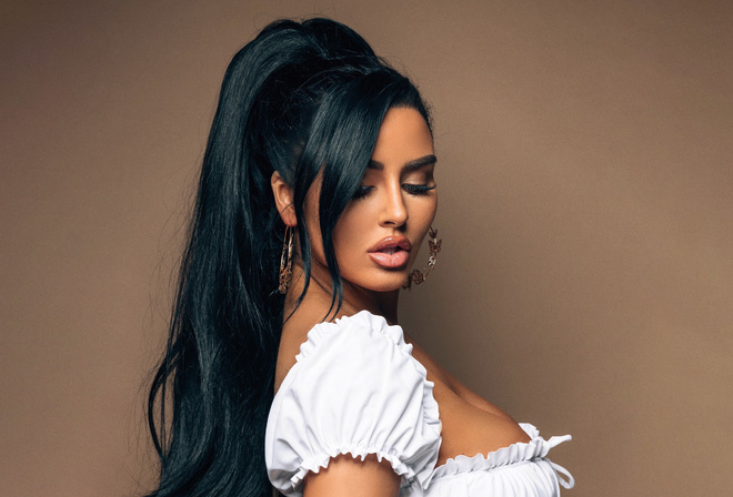 , , , Abigail Ratchford