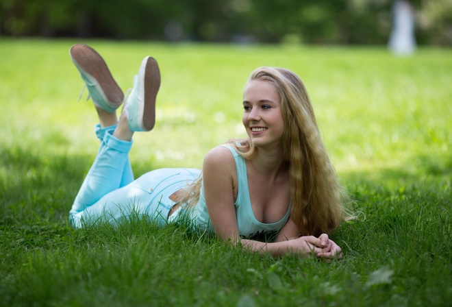 women, model, blonde, women indoors, grass, jeans, T-shirt, lying on front, smiling, neckline, nature