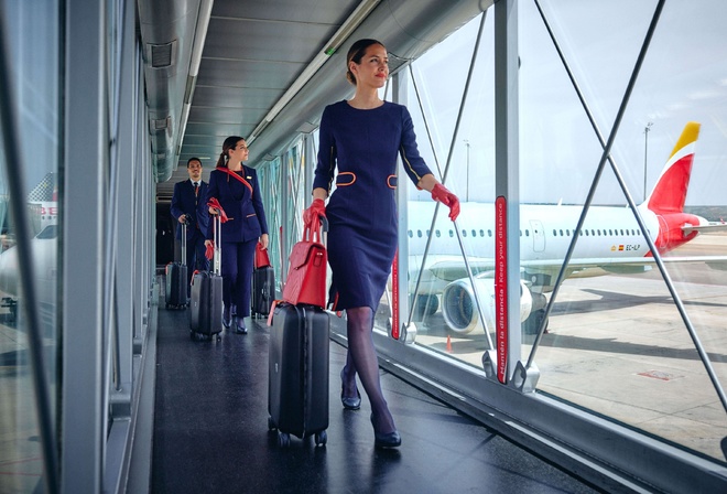 Iberia Lineas Aereas de Espana, Madrid, aircraft livery, uniforms