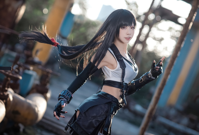 Tifa Lockhart, Final Fantasy, Final Fantasy VII: Remake, Final Fantasy VII, model, brunette, women, cosplay, Asian, women outdoors, gloves, miniskirt, video game girls, video games, short tops, red eyes, Video Games Clothes, bokeh, ass, panties, white pan