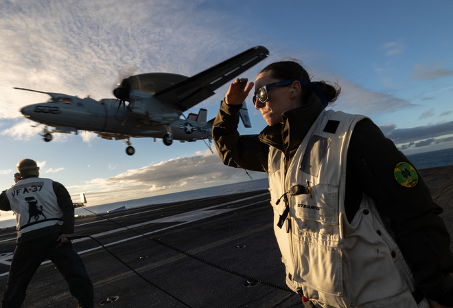 USS Gerald R Ford, Grumman E-2 Hawkeye, all-weather carrier-capable tactical airborne