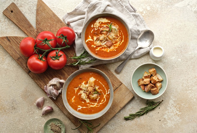 Smoky Tomato Soup, Tomatoes, Garlic Cloves, Croutons, cream